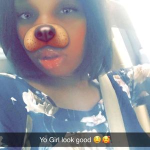 Meet your Posher, Adrianna